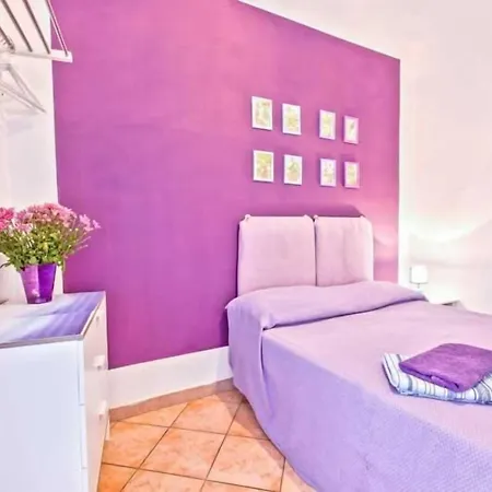 Fruitroom Pensionat 3*